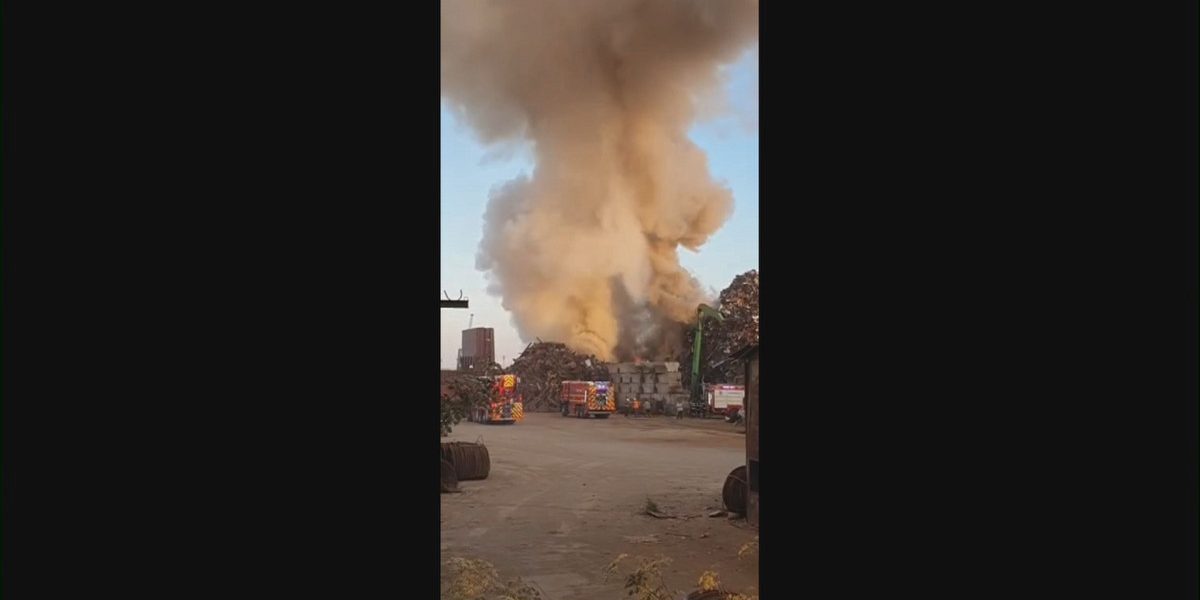 Incendiu uriaș în Portul Agigea. RO-ALERT și fum dens