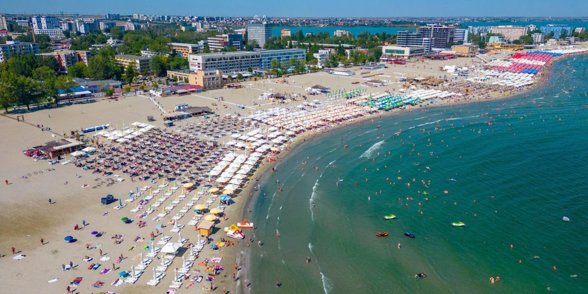 Căldură Extremă în România. Vremea pe Litoral: Ce Spune Șefa ANM