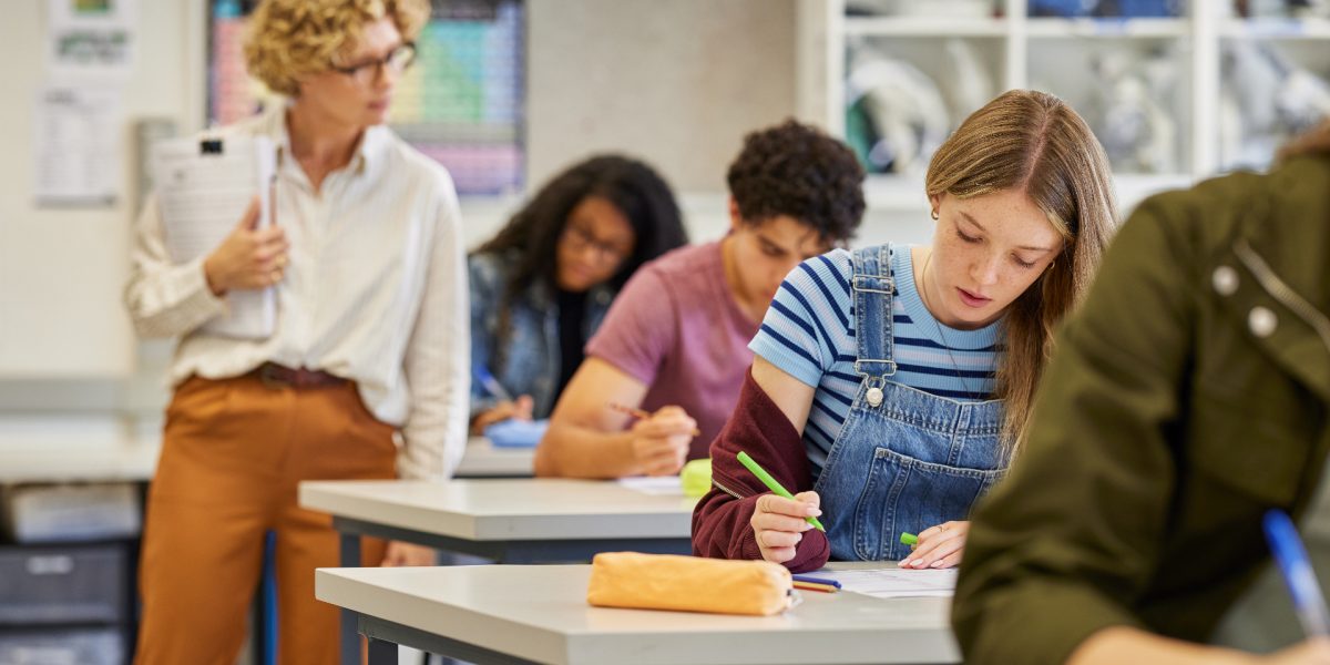 Câștigă profesorii la Evaluarea Națională și Bac 2026