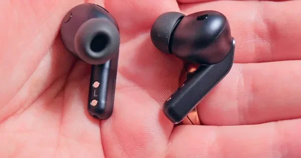 Samsung Buds4 Pro: lider Android, dar cu preț pe măsură