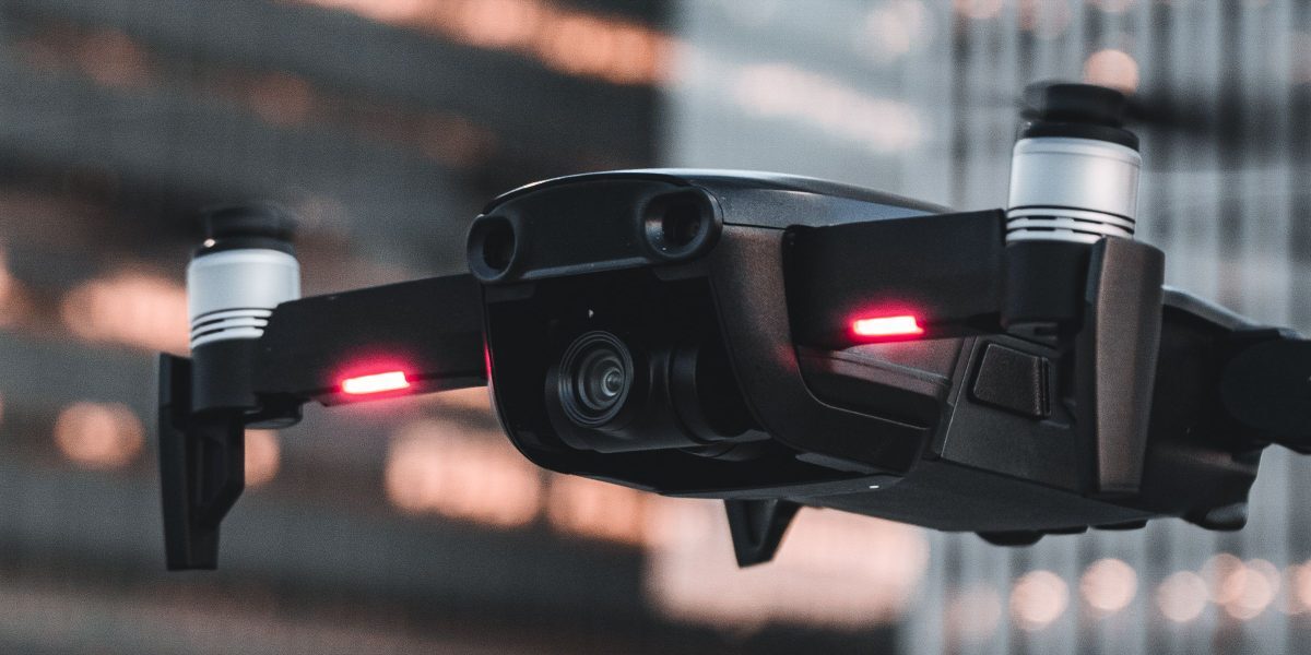 UE trimite bani rapid pentru drone, IA și arme noi