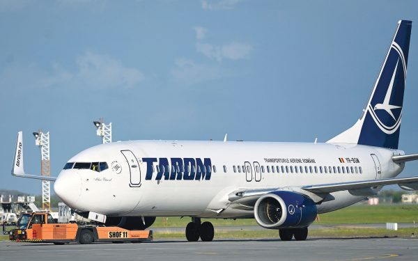 Tarom: Luptă în piață pentru supraviețuire