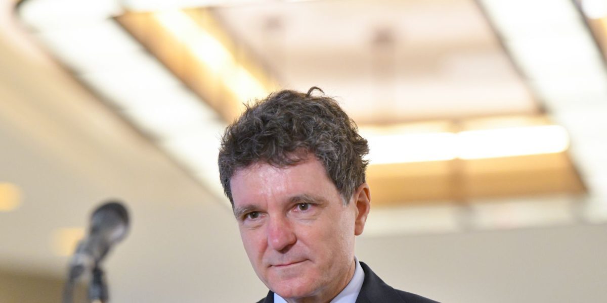 Nicușor Dan numște 268 magistrați: judecători și procurori intră în funcție