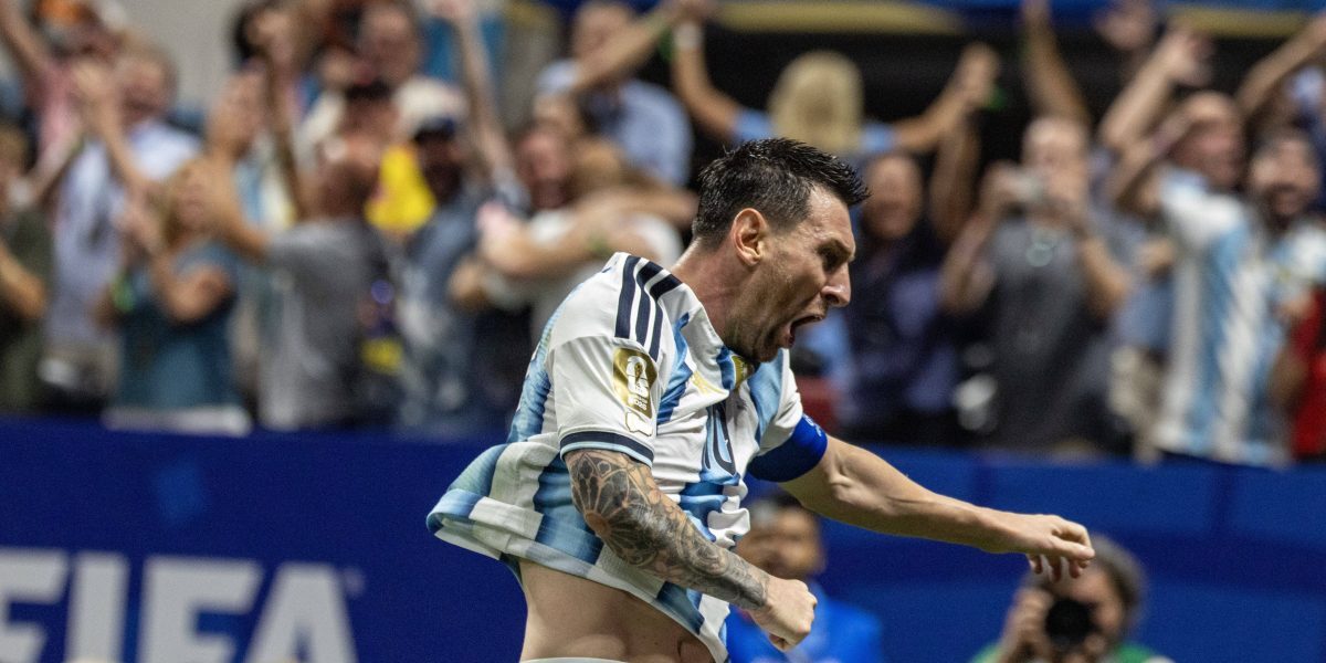 Elveția a învins Columbia, Argentina a revenit spectaculos