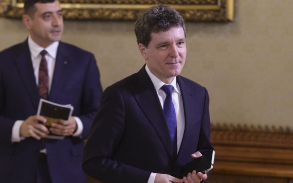 Cotroceni dezminte: Simion și Nicușor Dan, nicio întâlnire