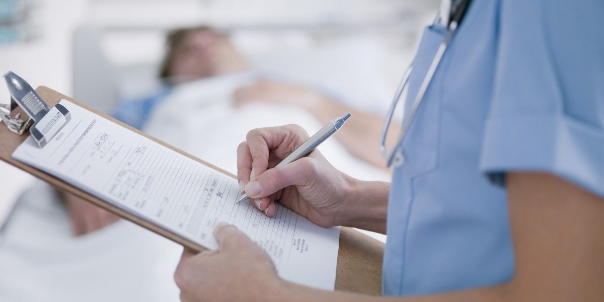 Sănătate blestemată: Spitale cu salarii pe buget! Bolojan cere analiză