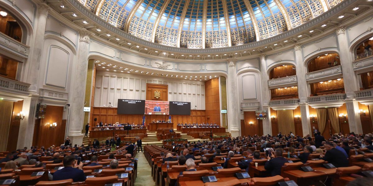 Sondaj CURS: Românii ar trimite PSD, AUR, PNL în Parlament. Vezi scorurile