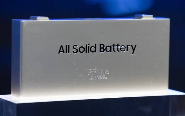 Samsung: Bateria care ține zile întregi și nu ia foc devine realitate