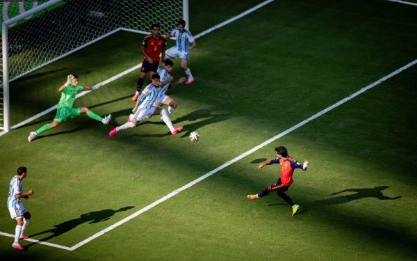Spania a zguduit de un gol: undă seismică natională