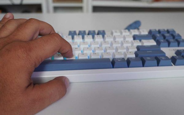 Trust GXT 872 Xyra TKL: Mecanică de top pentru gameri