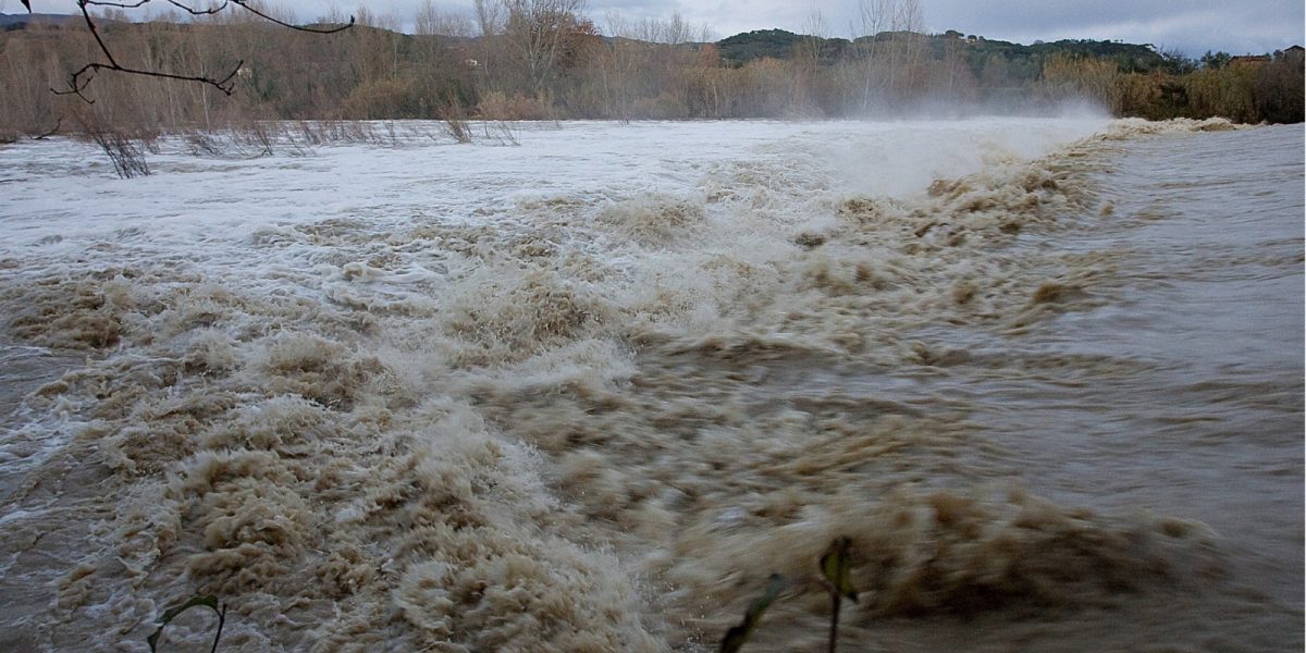 Viituri în mai multe județe, cod galben de pericol