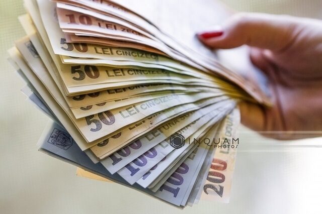 Bani de la Oameni, Donații Furate: Vacanțe de Lux pe Seama Umanității la Constanța