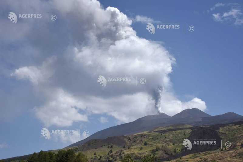 ETNA blochează cerul: Zboruri anulate în Sicilia