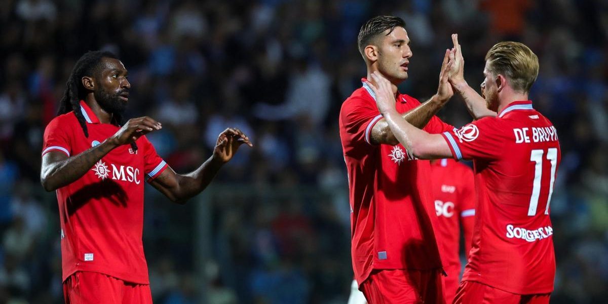 Napoli face spectacol: 6-2 cu Aris Salonicco