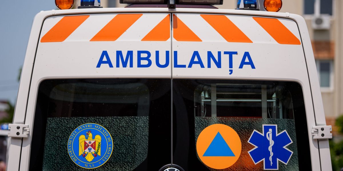 Ambulanța: Atacul cu bâte e o problemă a sistemului