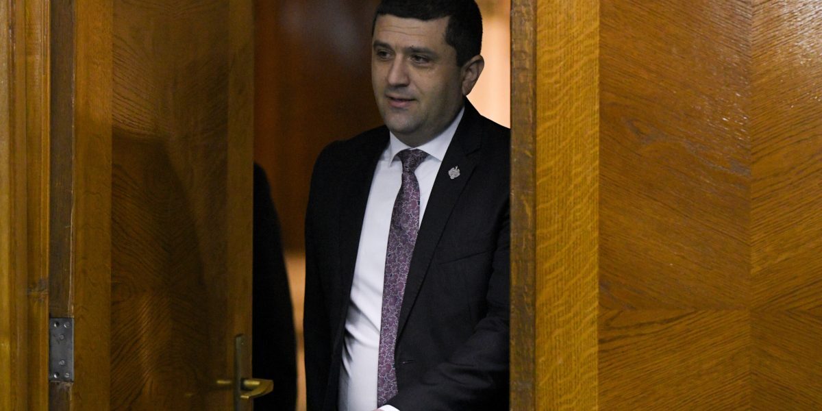 Premierul stă, miniștrii zboară: Planul Miruță pentru PSD