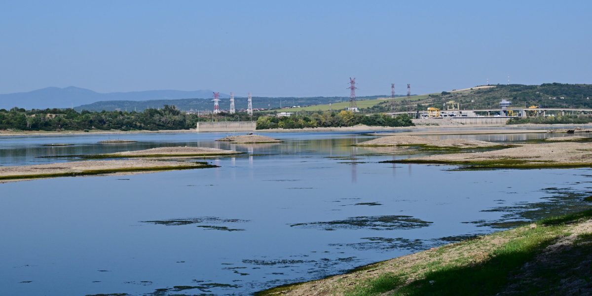 Dunărea la 1300 mc/s: Debitul scade dramatic până pe 21 august
