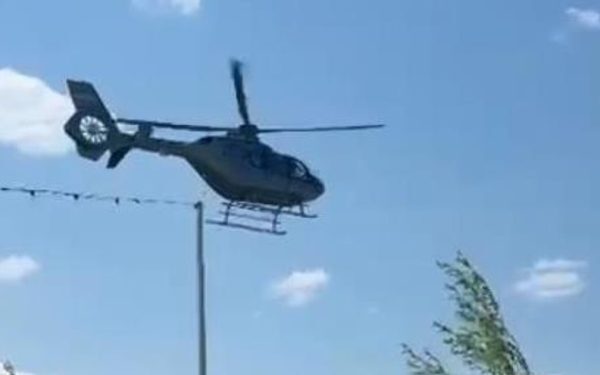 Elicopter de lux, aterizare ilegală la cai! Daune mari