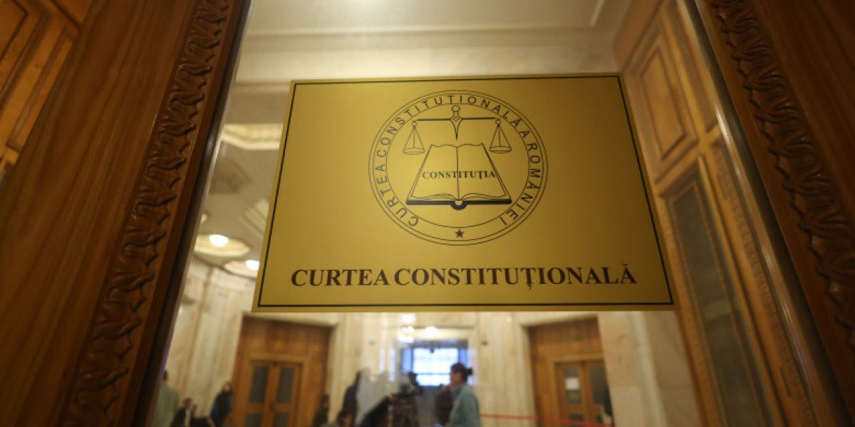 Nicușor Dan, CCR și legea integrității: Când judecă sesizarea
