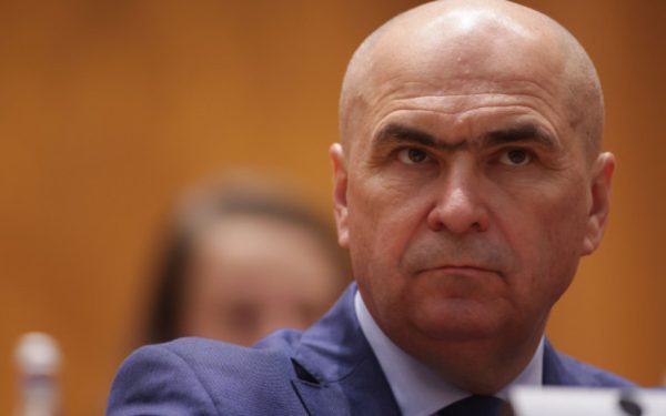 Bolojan: Alegerile din 2028 aduc riscul populismului