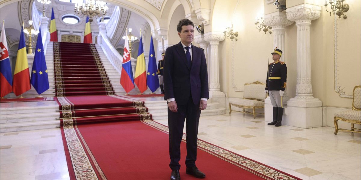 Decizie EPICĂ pentru salarii: Nicușor Dan la vot, 770 mil. € în joc