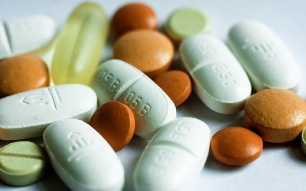 Lipsă medicamente anti-cancer: 3 dispărute, 8 cu probleme pe termen lung