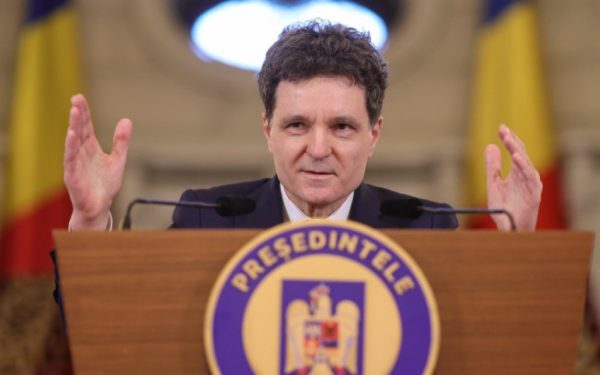 Nicușor Dan, criza politică și luxul matematicienilor