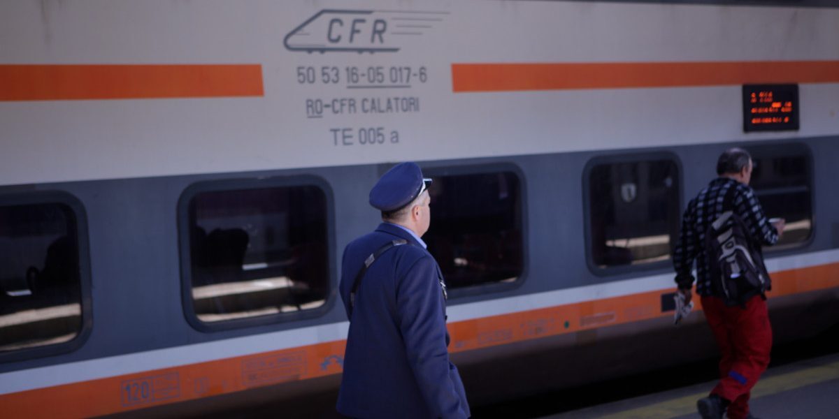 CFR SA, faliment iminent? Salariile angajaților în pericol