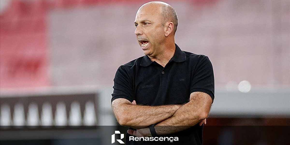 Pinheiro: Cu fani, la pauză aveam 3-4 goluri avans