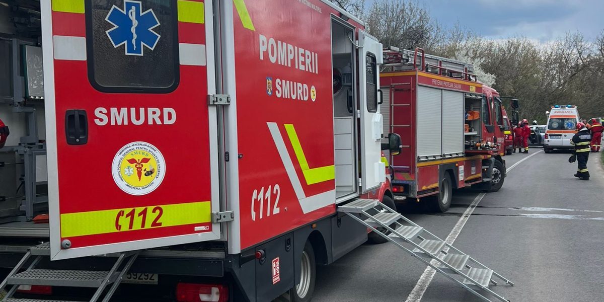 Accident cumplit pe DN 67C Alba: Patru victime, trei încarcerate