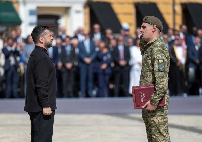 Zelenski, pe front: Anunț surprinzător de pe linia de luptă