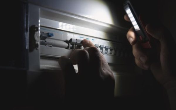 România, spre blackout: Experții trag semnalul alarmant ANRE
