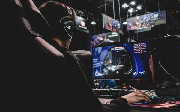 Gamescom 2026: Noutăți The Witcher, GTA VI absent, record expozanți