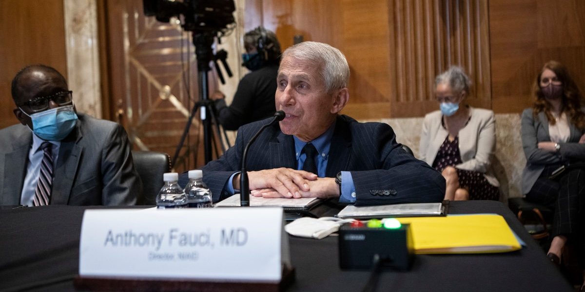 Fauci, PUS SUB ACUZARE de Senatul SUA pentru COVID