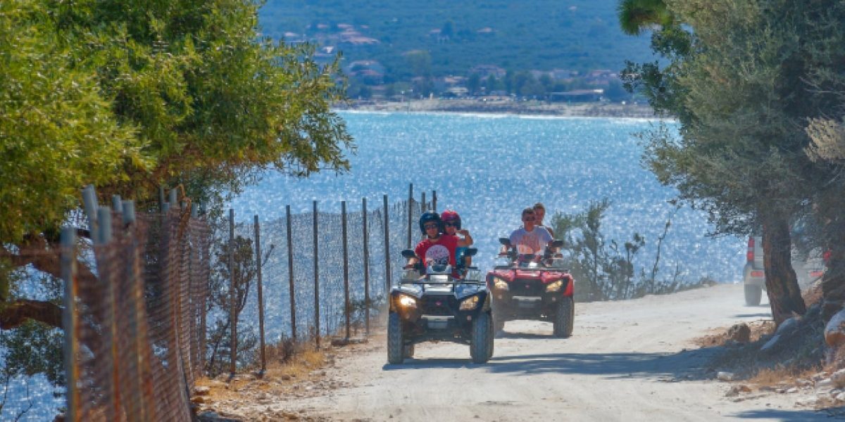 Amenda din Grecia: românii fug de vacanță