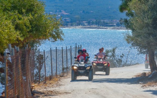 Amenda din Grecia: românii fug de vacanță
