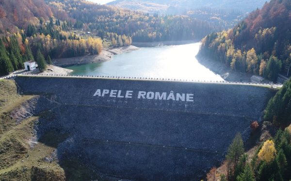 Lacuri secate: 180 de localități, fără apă. Rezerva e 70%