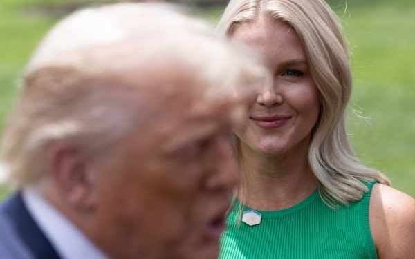 Trump: Karoline Leavitt e de negăsit pentru înlocuire