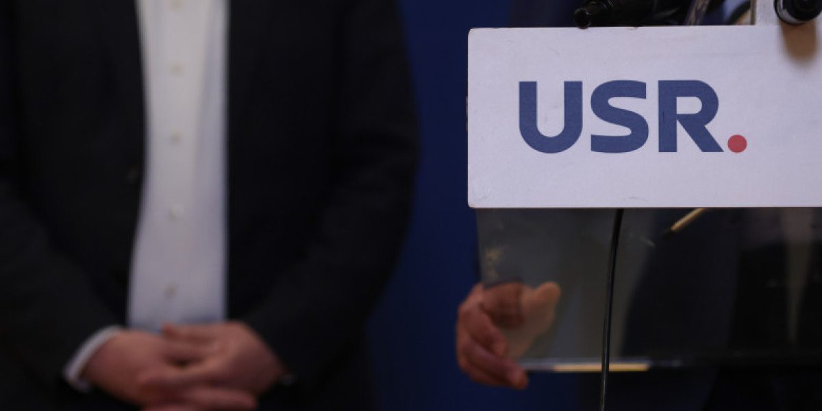 USR la CCR: PSD modifică legea incompatibilităților aleșilor