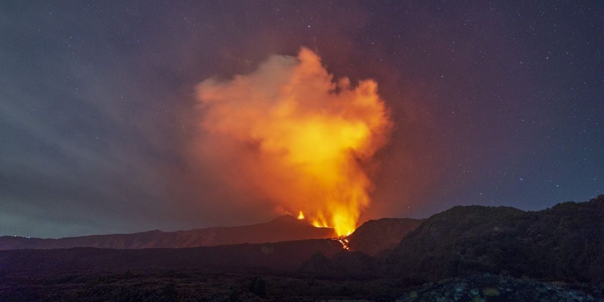 Etna blochează Catania: Zboruri anulate peste 24 de ore