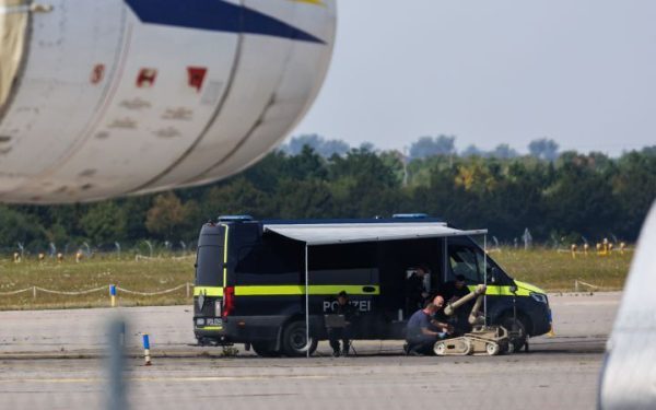 Germania, alertă: Drone cu explozibili vizează aeroporturi