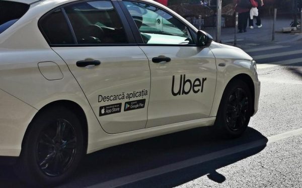 Uber lansează 2.000 de robotaxiuri autonome în Europa