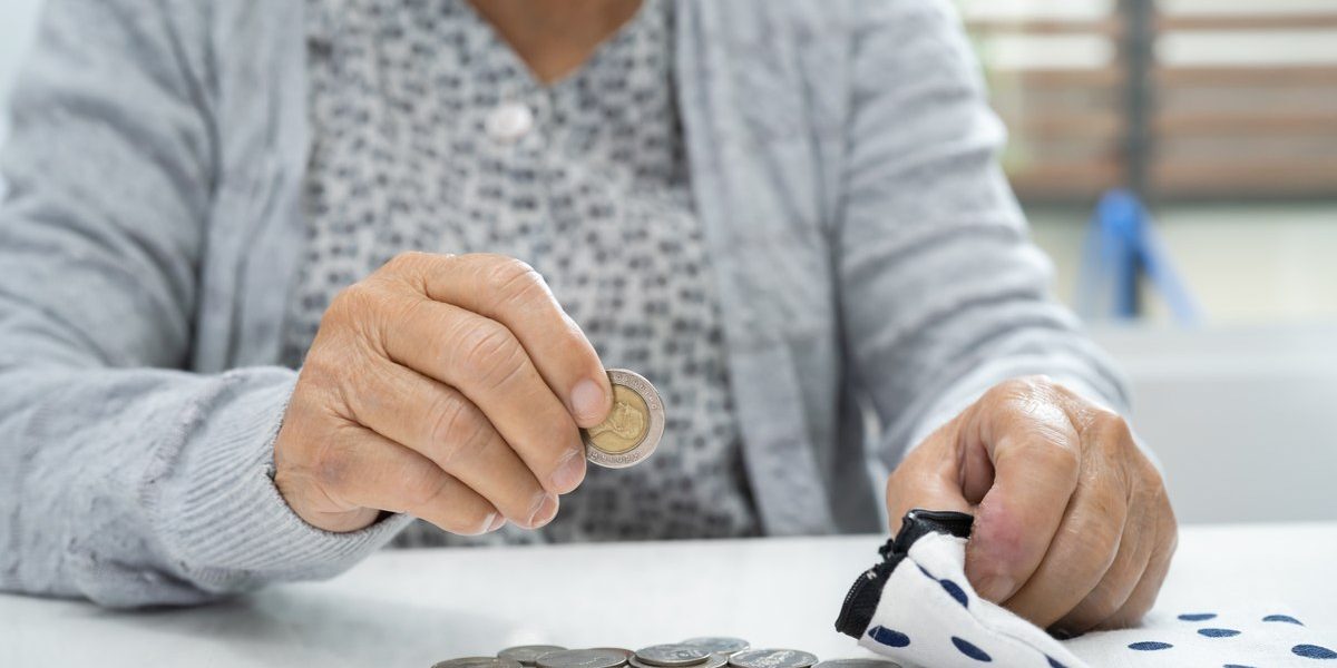 BNR: Escrocherie ca-n filme, pensionară înșelată cu zeci de mii de lei