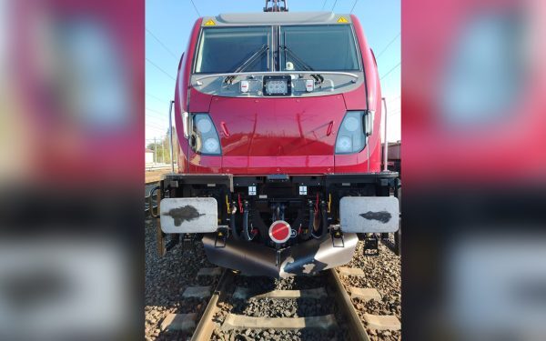 Locomotive noi, 90 mil. €, blocate. De ce zac pe șine în România