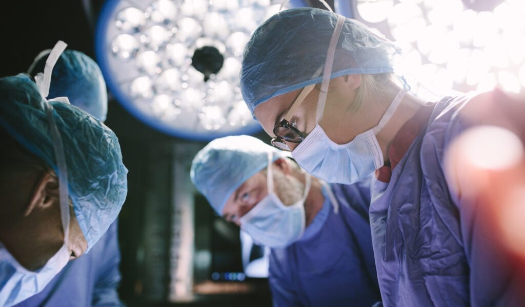 Iași: Două transplanturi renale, efort uriaș. Medici fără spor