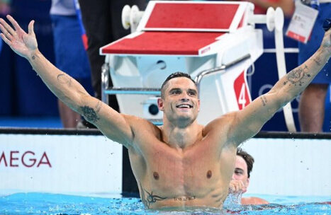Campion uriaș pleacă de la Paris. Titluri record