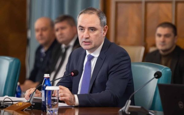 România: Economia prinde contur, PIB-ul scade mai lent