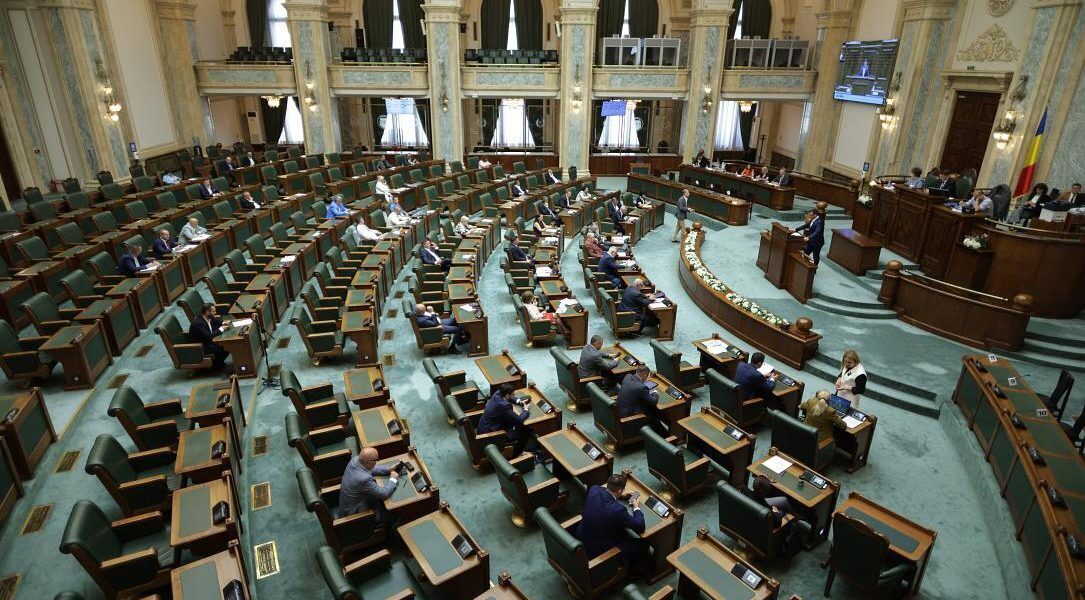 Parlament: Lege integritate controversată, invalidare primar Timișoara