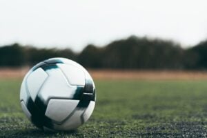Popovici vânează al doilea AUR la Europene azi