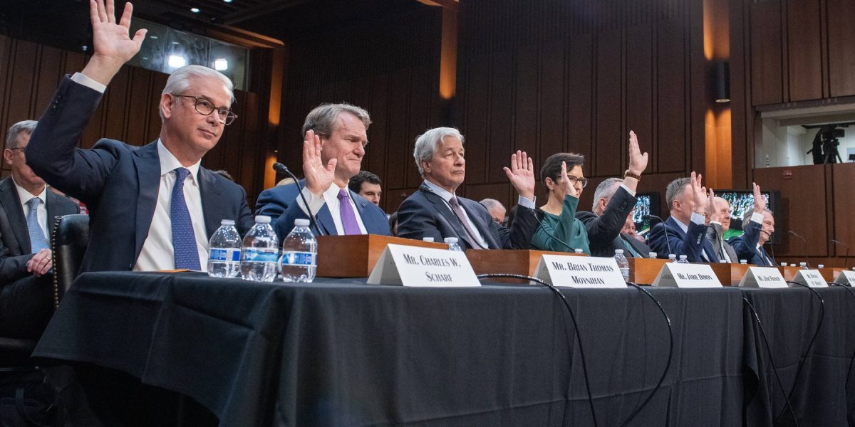 Bancher de top: Paradoxul Wall Street ascunde un pericol uriaș